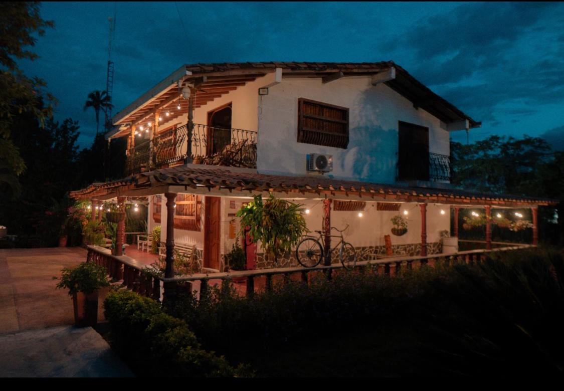 Hotel San Sebastian Del Tonusco Santa Fe de Antioquia Extérieur photo